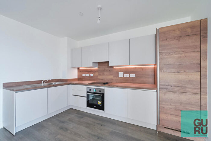 2 Bedroom Apartment To Rent In Bermondsey Heights, London, SE15