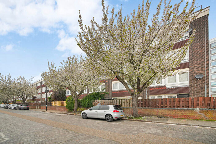 1 Bedroom Apartment For Sale In Longnor Road, London, E1