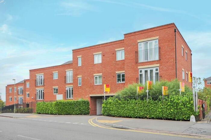 2 Bedroom Flat To Rent In Ellington Court, Headington OX3