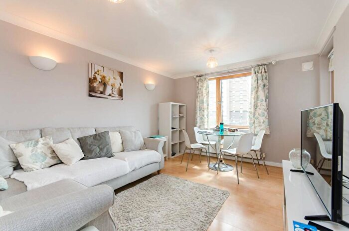 1 Bedroom Flat To Rent In Painter House, Sidney Street, Shadwell, London, E1
