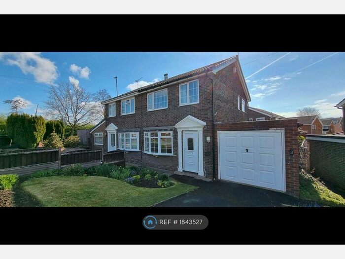 3 Bedroom Semi-Detached House To Rent In Brand Hill Drive, Crofton, Wakefield, WF4