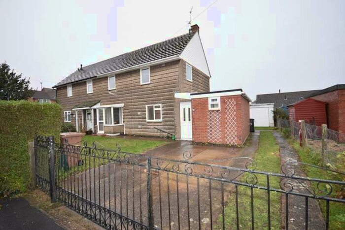 3 Bedroom Semi-Detached House To Rent In Arnhem Avenue, , Ruskington, NG34