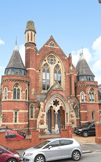 1 Bedroom Flat To Rent In Samuel Baines House, East Dulwich, London, SE22