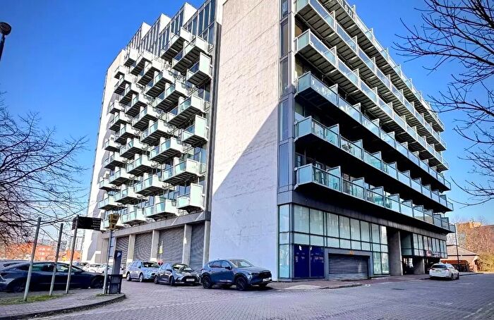 1 Bedroom Studio For Sale In Clippers Quay, Salford, M50