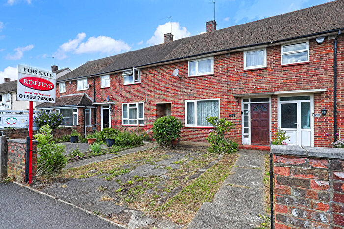 2 Bedroom Terraced House For Sale In Willingale Road, Loughton, IG10