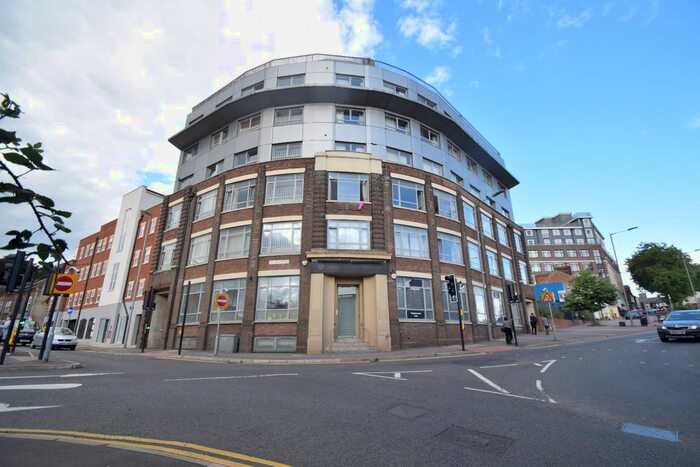 1 Bedroom Flat To Rent In Midland Road, Luton, Bedfordshire, LU2