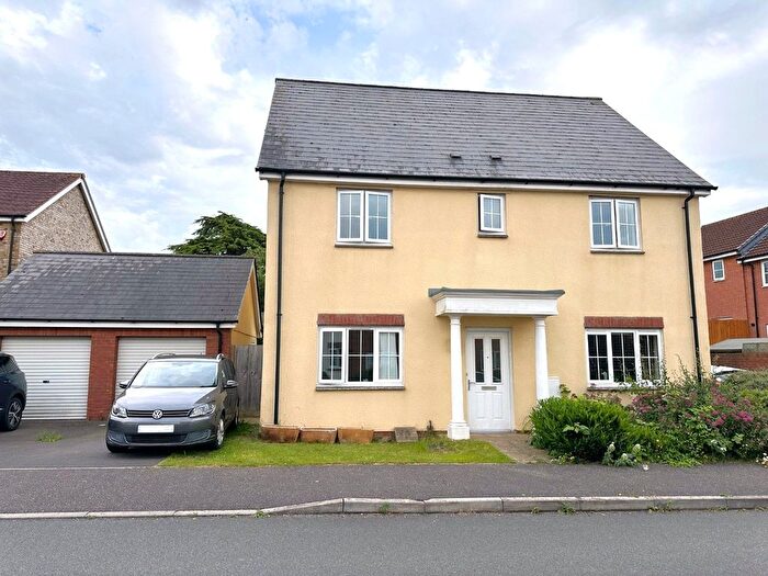 4 Bedroom Detached House To Rent In Shutewater Orchard, Bishops Hull, Taunton, TA1