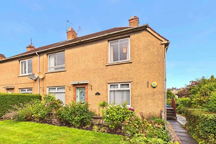 2 Bedroom Flat For Sale In Watson Avenue, St Andrews, KY16