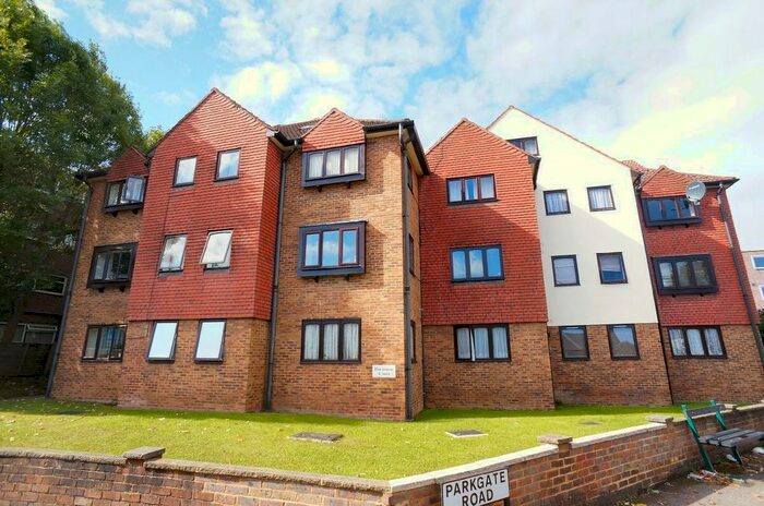 Studio To Rent In Manor Road, Wallington SM6