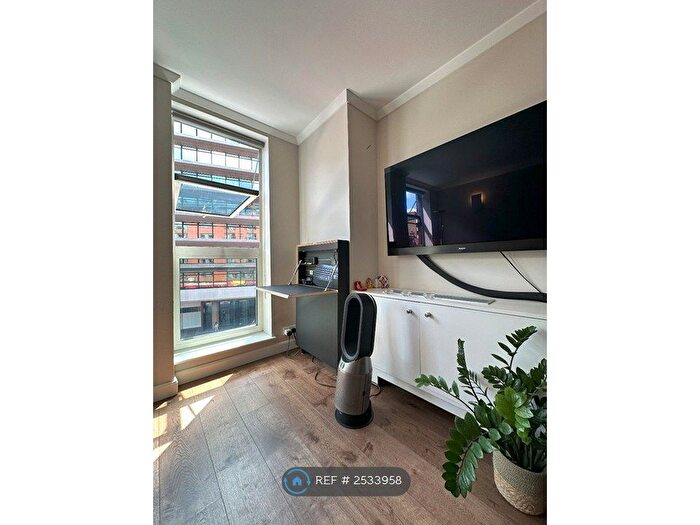 1 Bedroom Flat To Rent In High Holborn, Holborn, WC1V