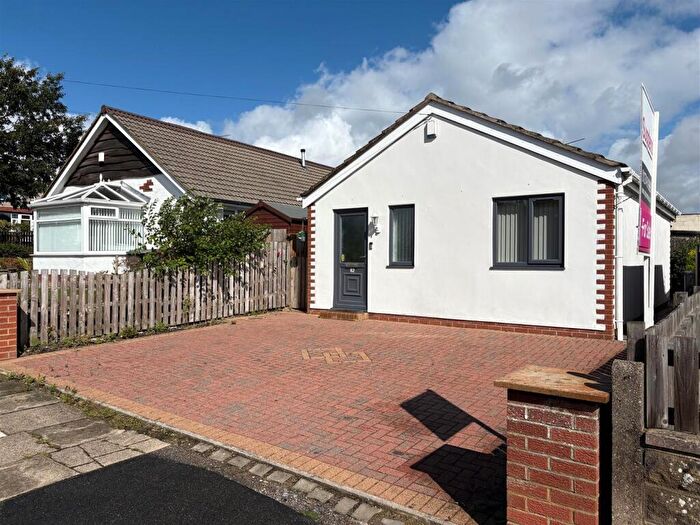 2 Bedroom Detached Bungalow For Sale In Plumpton Gardens, Wrose, Bradford, BD2