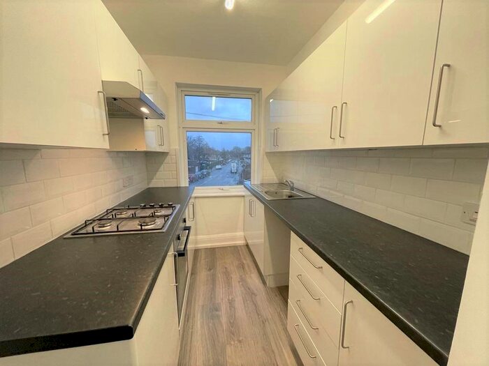 1 Bedroom Property To Rent In Gordon Road, Ilford, IG1