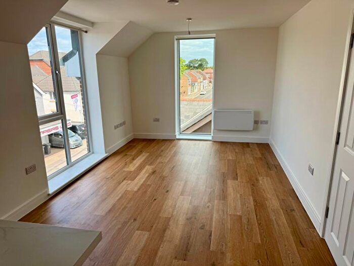 1 Bedroom Flat To Rent In Elm Grove, Hayling Island., PO11