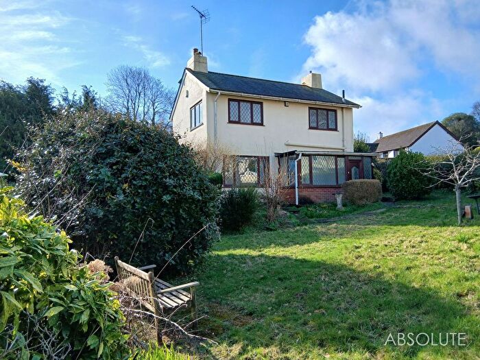 2 Bedroom Detached House For Sale In North Rocks Road, Paignton, TQ4