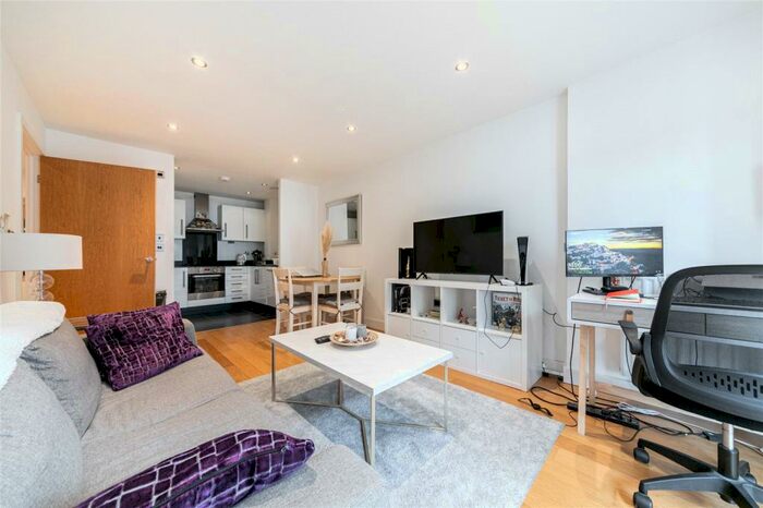 1 Bedroom Apartment To Rent In Fairthorn Road, Victoria Way, Charlton, London, SE7