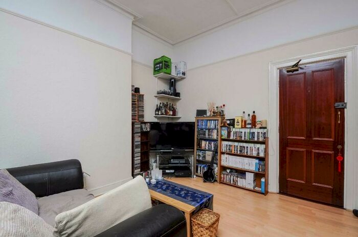 Studio To Rent In Sistova Road, Balham, SW12