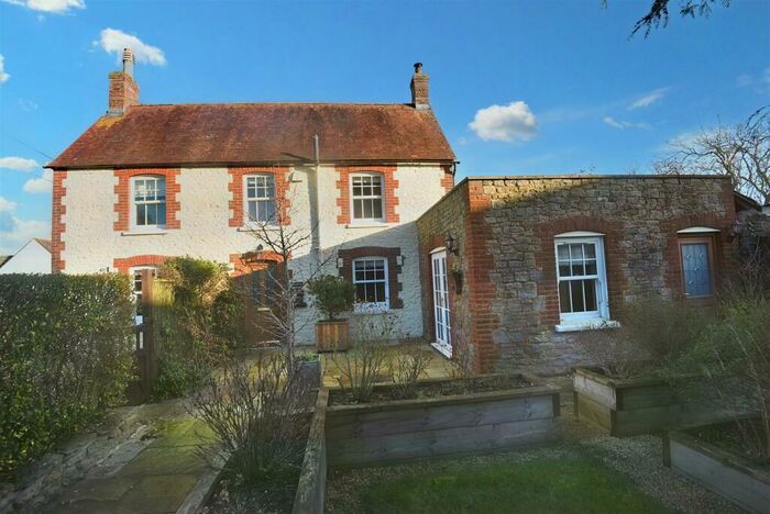 2 Bedroom Cottage For Sale In Yenston, Templecombe, BA8