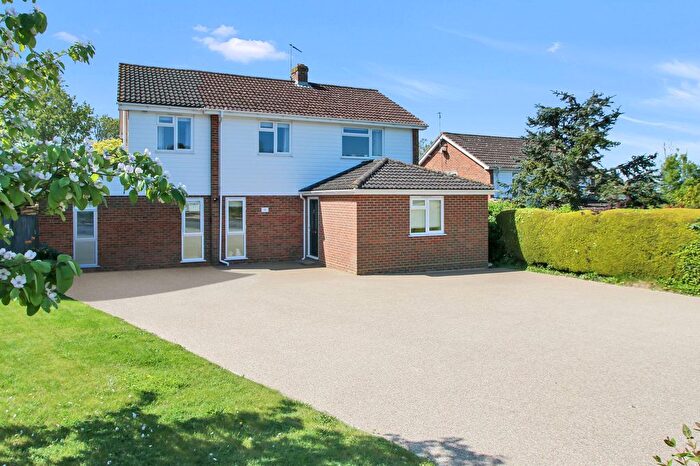4 Bedroom Detached House For Sale In Hurst Close, Tenterden, TN30