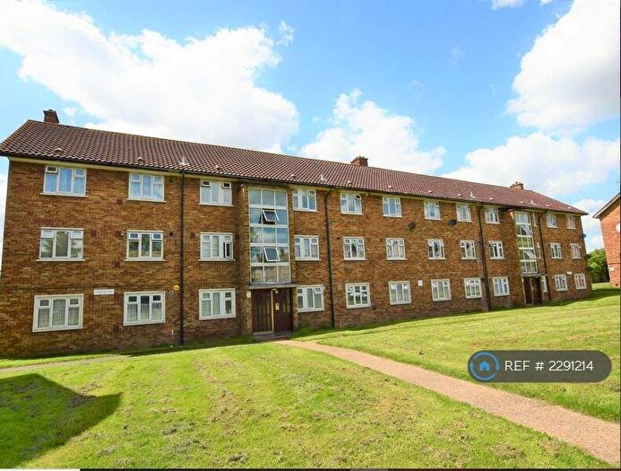 2 Bedroom Flat To Rent In Longhayes Court, Romford, RM6