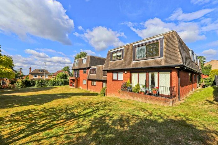 2 Bedroom Apartment To Rent In Watford Road, Northwood, HA6