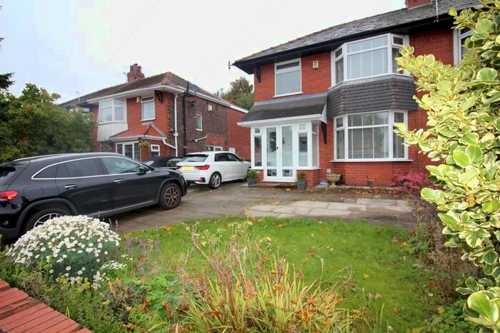3 Bedroom Semi-Detached House To Rent In Brandlesholme Road, BL8
