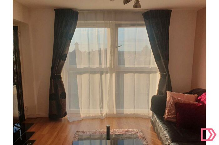 1 Bedroom Flat To Rent In Flat Regal House, Newbury Park, IG2