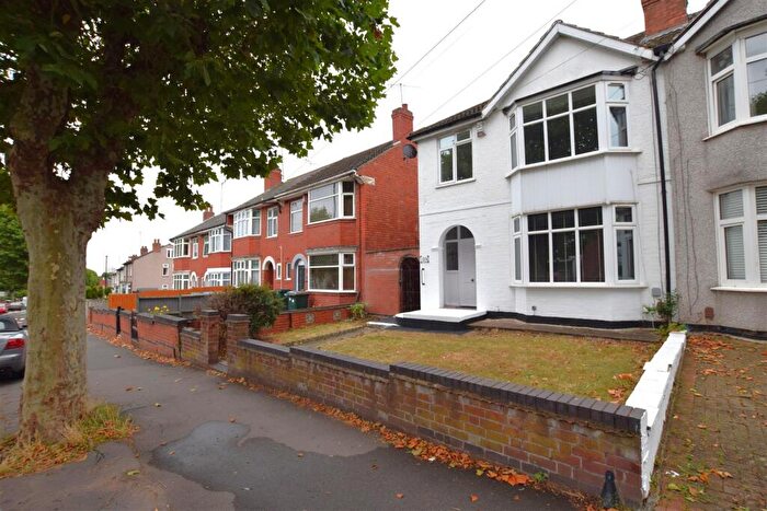 3 Bedroom Semi Detached House To Rent In Barkers Butts Lane Coundon Coventry, CV6