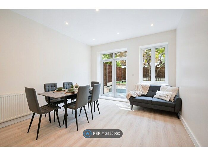 5 Bedroom Flat To Rent In West Bank, London, N16