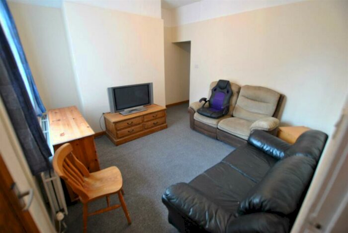 3 Bedroom Apartment To Rent In High Street South, Langley Moor, Durham, DH7