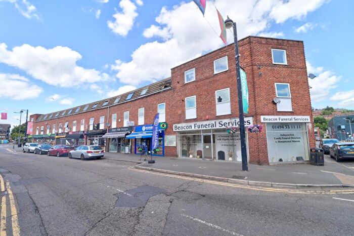 1 Bedroom Apartment To Rent In Desborough Road, High Wycombe, Buckinghamshire, HP11
