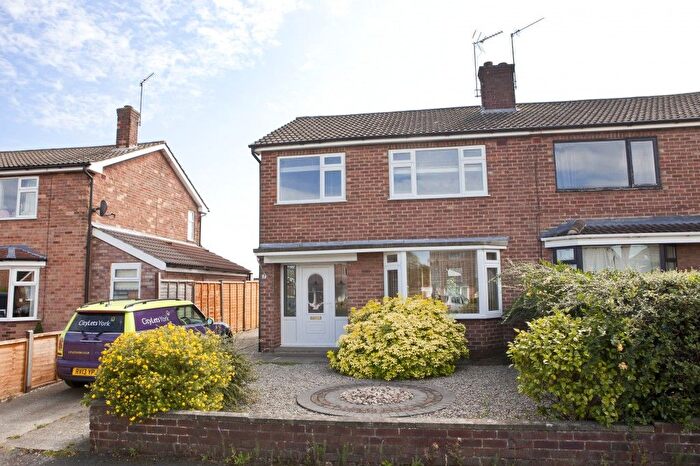 3 Bedroom Semi-Detached House To Rent In Crossways, York, YO10