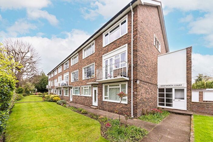 2 Bedroom Flat For Sale In Wellesley Road, Twickenham, TW2