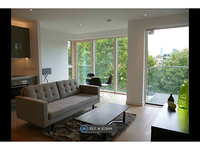 1 Bedroom Flat To Rent In Victory Place, London, SE17