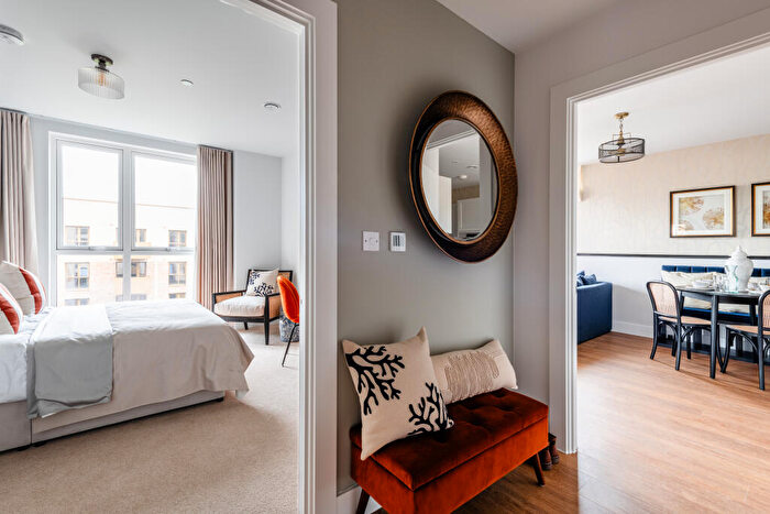 1 Bedroom Apartment For Sale In Park Rise, Hornchurch, London, RM12