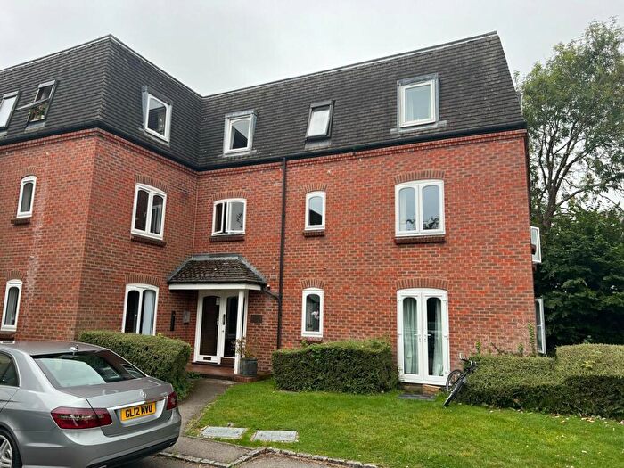 Studio To Rent In Victoria Gardens, Newbury, RG14
