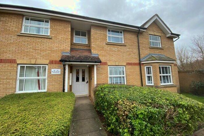 2 Bedroom Flat To Rent In Broad Street, Cambridge, CB23