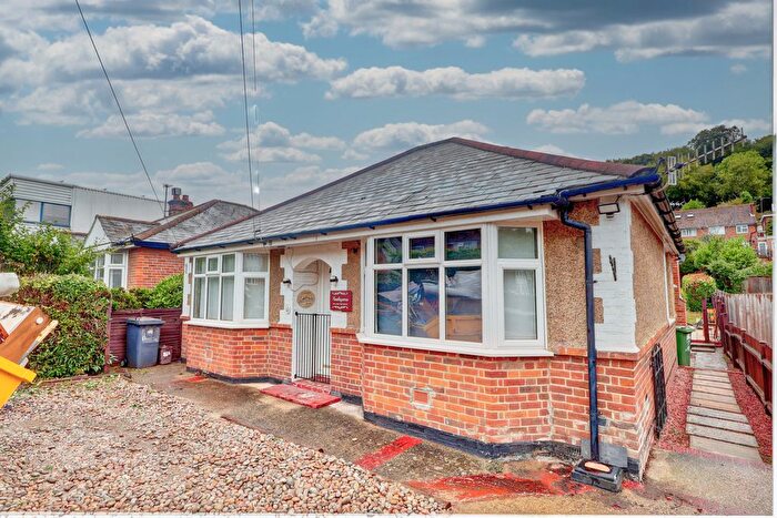 Bungalow To Rent In Lane End Road, High Wycombe, Buckinghamshire, HP12