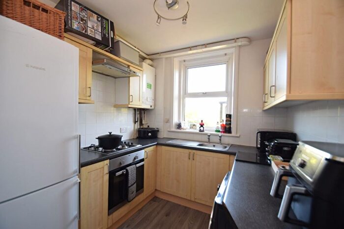 1 Bedroom Flat For Sale In Lewes Road, Eastbourne, BN21