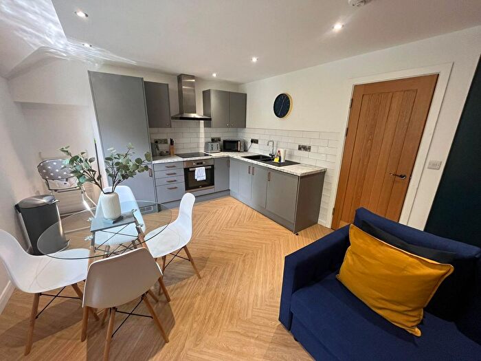 2 Bedroom Flat To Rent In Walter Road, Swansea, SA1