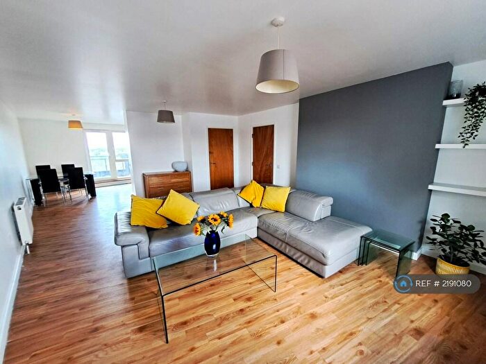 3 Bedroom Penthouse To Rent In Woolmonger Street, Northampton, NN1