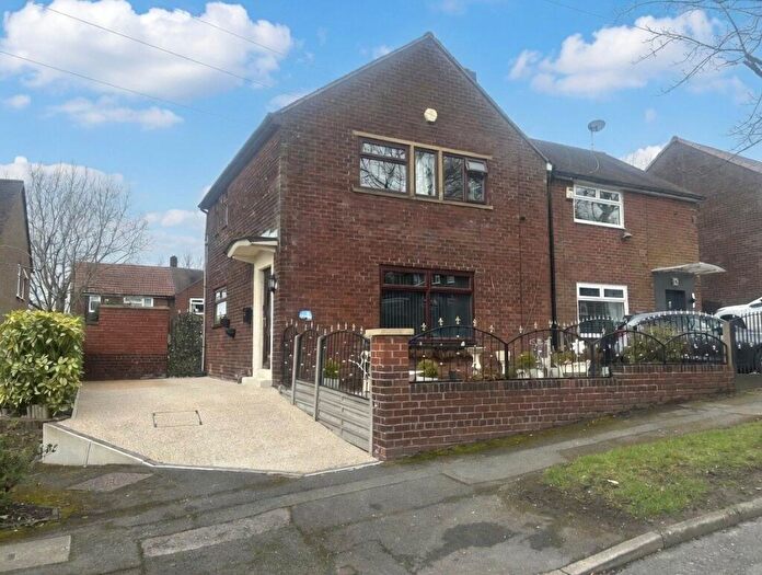 3 Bedroom Semi Detached House For Sale In Westerhill Road, Fitton Hill, Oldham, OL8