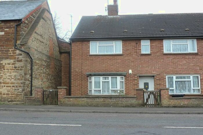 2 Bedroom Flat To Rent In Gold Street, Wellingborough, NN8