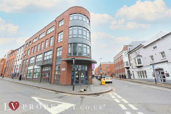 1 Bedroom Apartment To Rent In Lion Court, Warstone Lane, Birmingham, B18