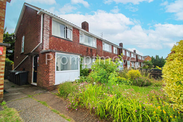 2 Bedroom Flat To Rent In Birchen Grove Luton, LU2
