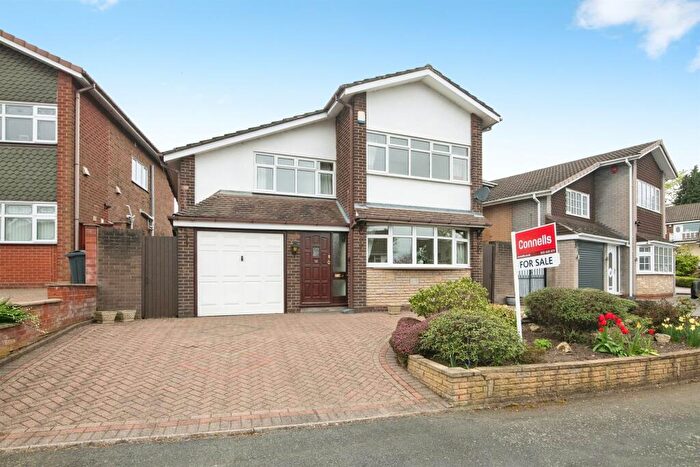 4 Bedroom Detached House For Sale In Cottesmore Close, West Bromwich, B71