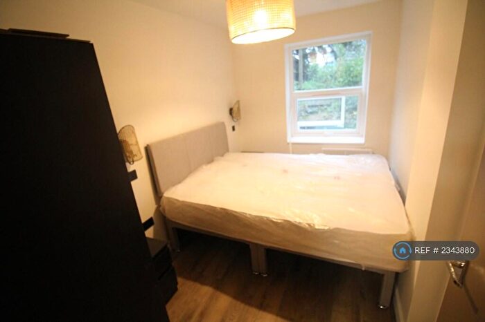 1 Bedroom Flat To Rent In St. Columbas Close, Coventry, CV1