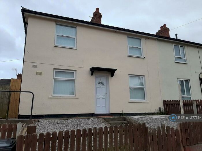 3 Bedroom Semi-Detached House To Rent In Hoblyn Road, Prenton, CH43