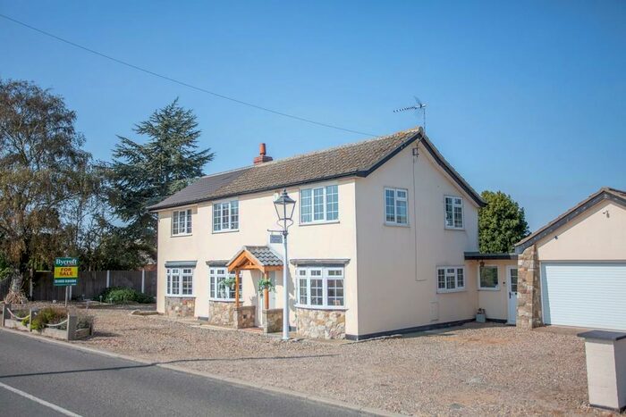 4 Bedroom Detached House For Sale In Martham Road, West Somerton, Great Yarmouth, NR29