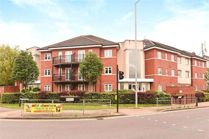 2 Bedroom Flat To Rent In Viewpoint Court, Elm Park Road, Pinner, HA5