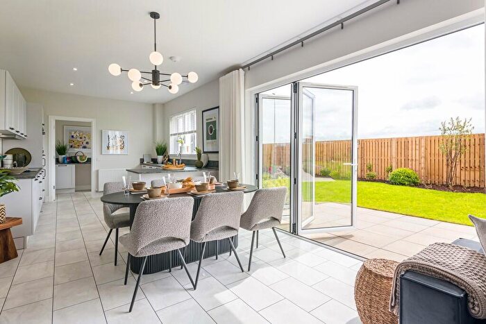 5 Bedroom Detached House For Sale In Ben More Drive, East Calder, EH53